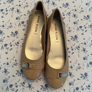 Anne Klein Women's Beige Loafers